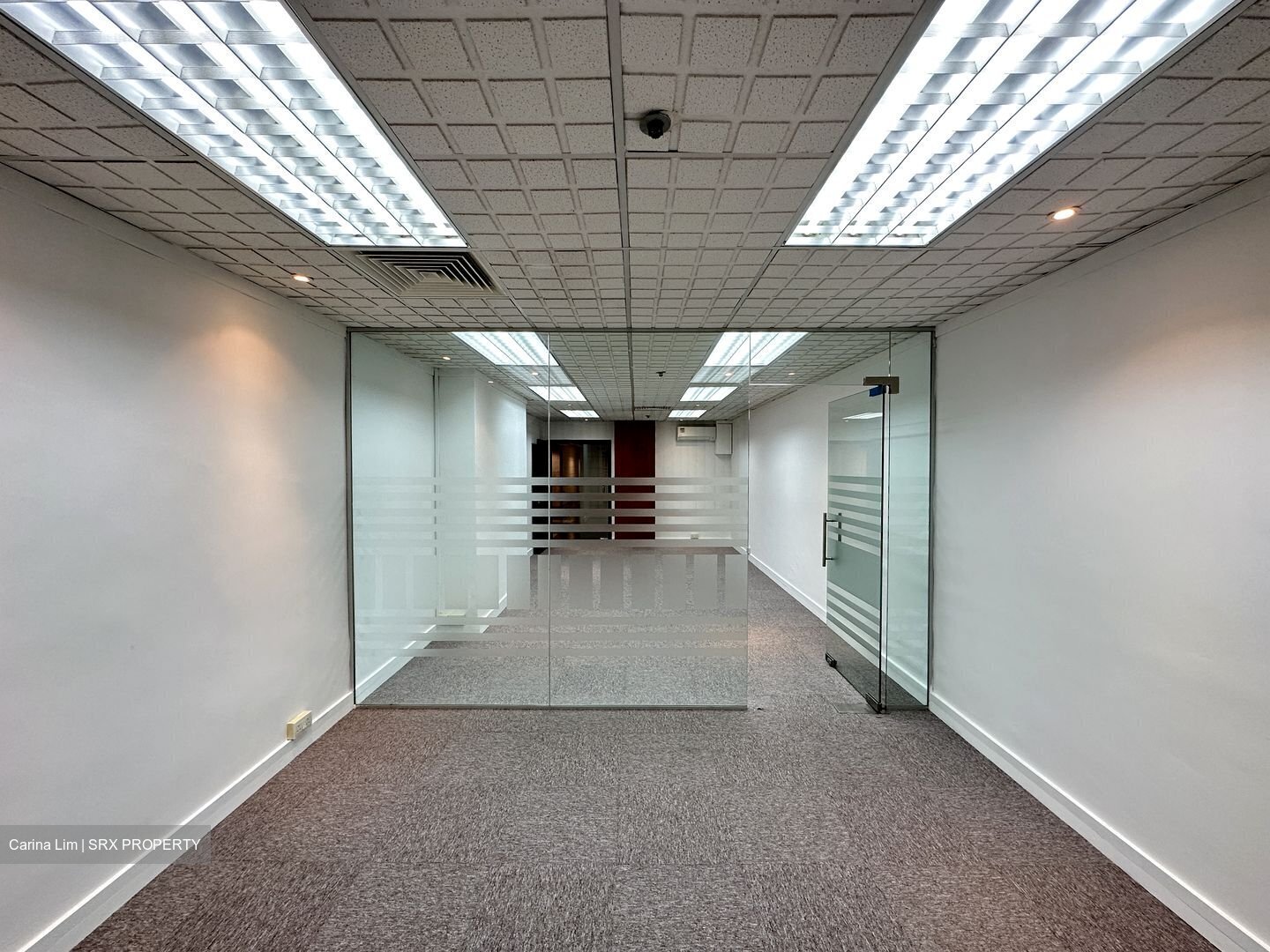 International Plaza (D2), Office #456917491